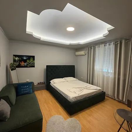 New Baazar Escape Appartement Tirana